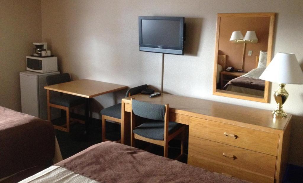 Keystone Motor Inn Брандон Номер фото