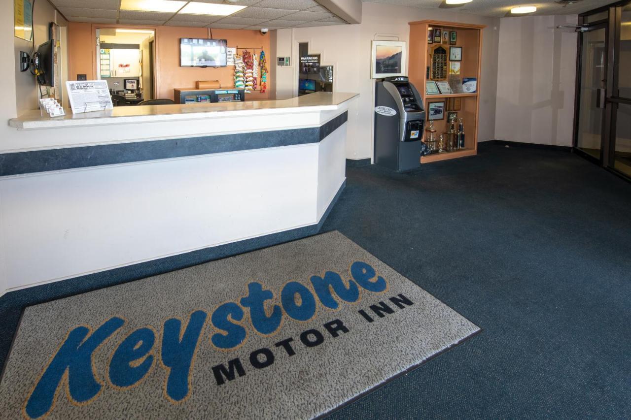 Keystone Motor Inn Брандон Экстерьер фото