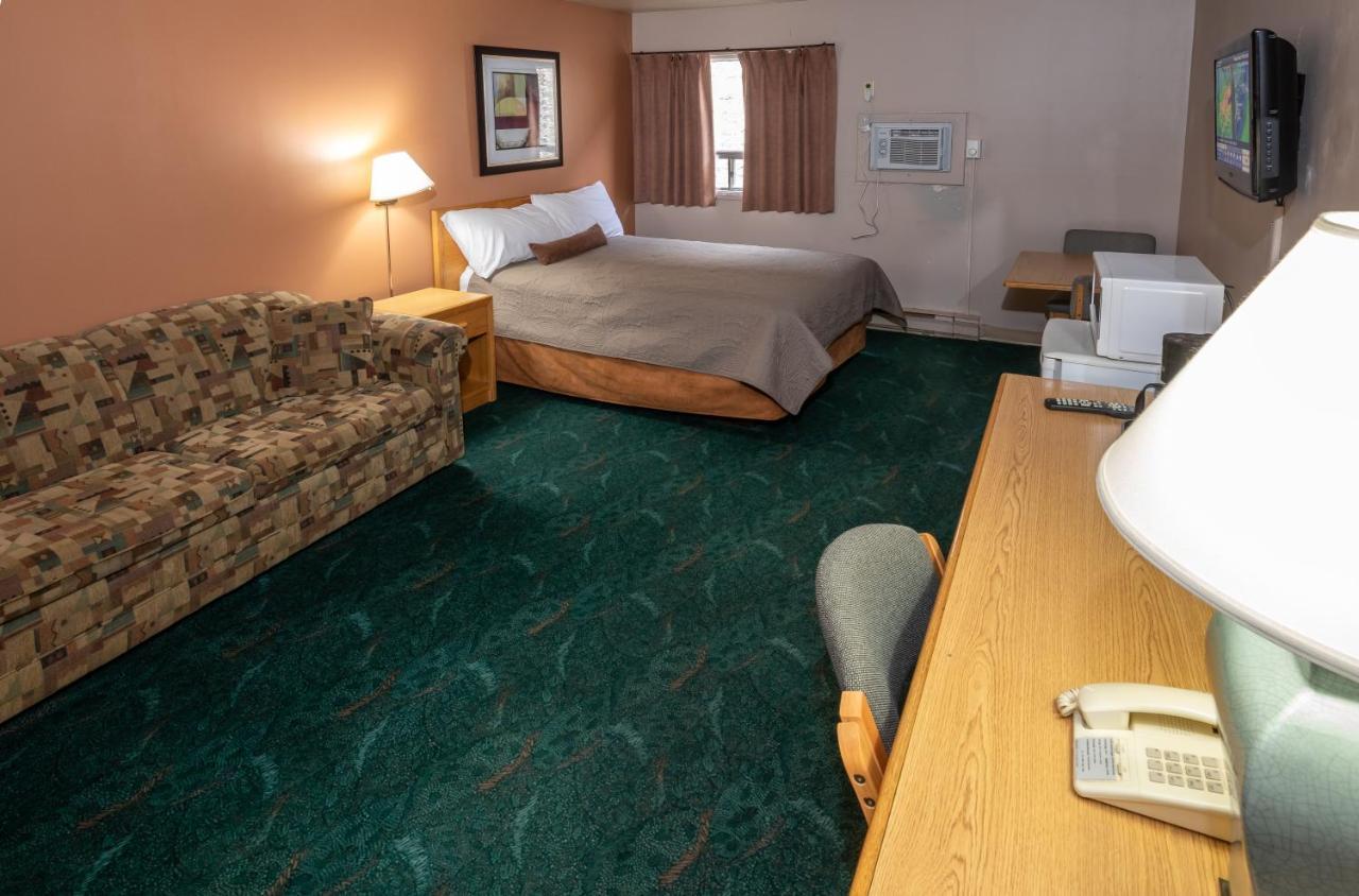 Keystone Motor Inn Брандон Экстерьер фото