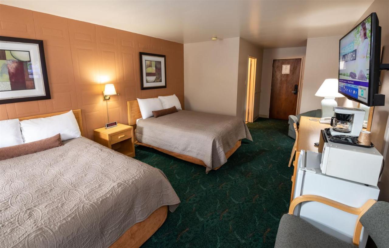 Keystone Motor Inn Брандон Экстерьер фото